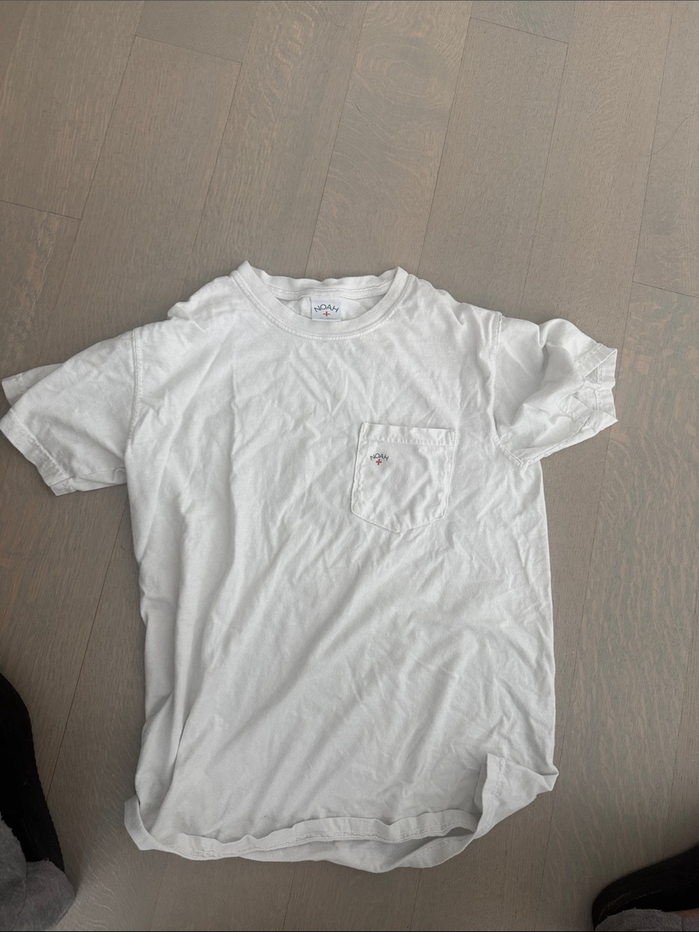 Noah S White Pocket T-Shirt - Classic Cotton Tee